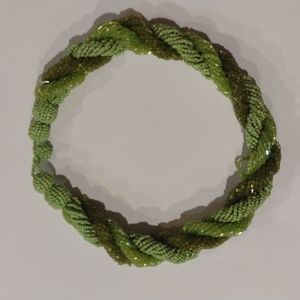3-green twisted beaded neclace